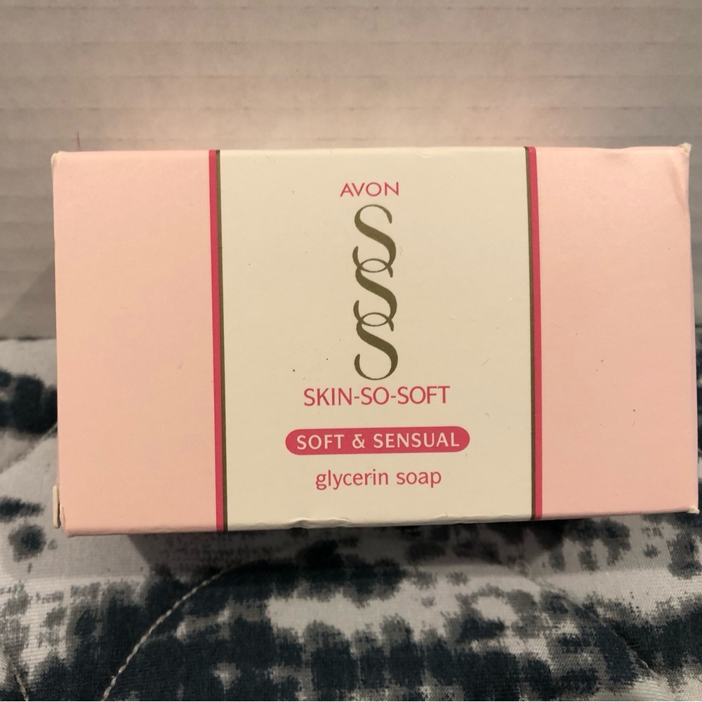 Vintage 1996 Avon Skin So Soft Soft & Sensual Glycerin Soap 5 Oz